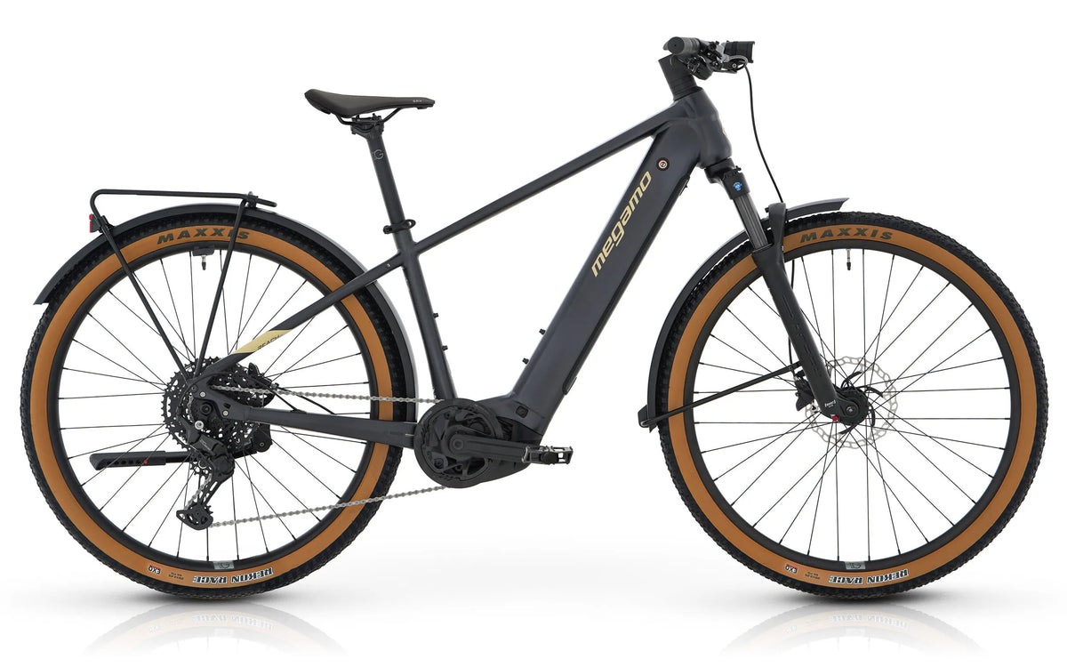 REACH_HT_10_SUV__BLACK-2826-29
